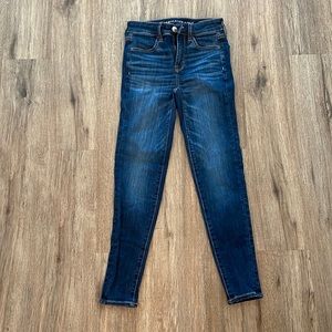 American Eagle Jeans… LIKE NEW